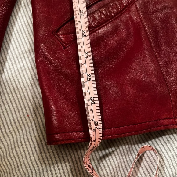 Vintage Genuine leather jacket. - Picture 5 of 8